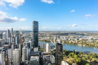Queens Wharf - Luxe 1BR with Views, King Bed and Pool - 6