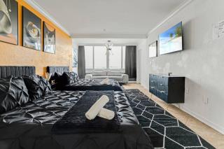 Spacious Beach Retreat | Oceanfront Pool & Tiki - 1