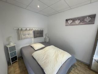 T3 Plain-Pied avec Jardin et Parking Privé - FR-1-71-111 - 2