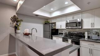 Charming & Comfy Condo in the Heart of Old Town! - 3