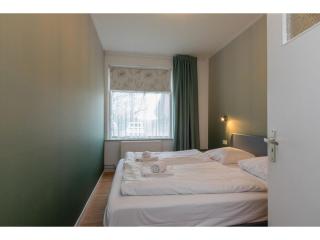 Cozy 4-Person Stay at Rustenpolder - 6