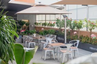 Dayin Hotel -Shanghai Hongqiao Beixinjing Metro Station Branch -Large Social Area -Bar -Café -Gym -Free Laundry Luggage Storage -24H Front Desk-English Service - Shanghai - 6