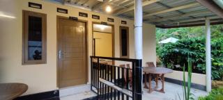 Jon's Paradise Villa and Resto - Sajang - 8