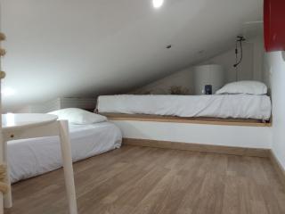 3 Bed Apartment - Very Central - 2