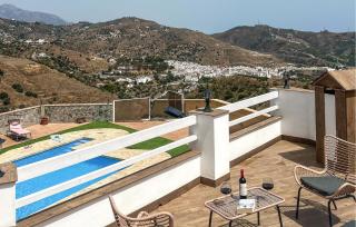Stunning Home In Torrox With House Sea View - 6
