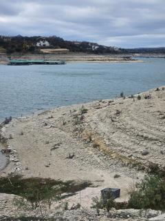 Casa Lago Bliss a 3BR & 2BA Upper-Level Retreat - 7