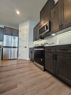 Casa Lago Bliss a 3BR & 2BA Upper-Level Retreat - 1