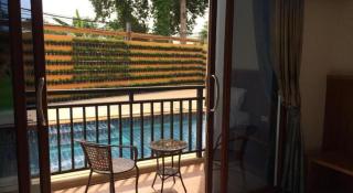 The Green Hotel - 1