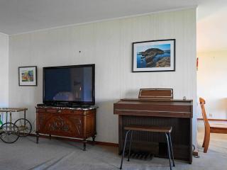 7 person holiday home in SKÄRHAMN - 1