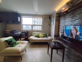 Homes by Gilmore Tower Suites - 6