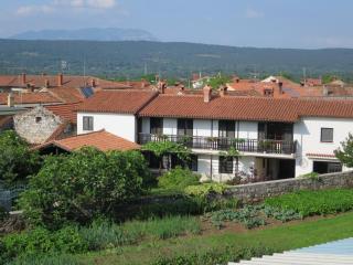 TIN House - Povir - 2