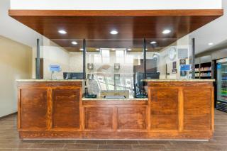 Comfort Suites West Omaha - 7