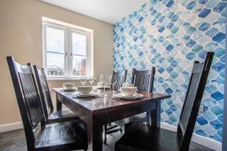 Luxury Central Home - Superking bed, secure FREE parking - 6