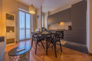 Bright & Cozy 2 bedroom Flat 50m from M4 stop - 7