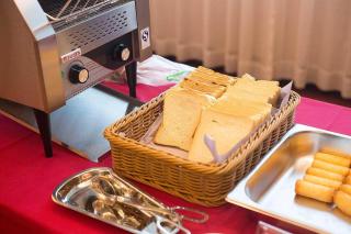 Yijian Holiday Hotel - 7