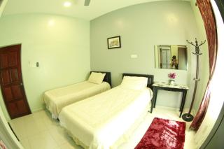 Twin Castle Homestay Kuala Pilah - 2