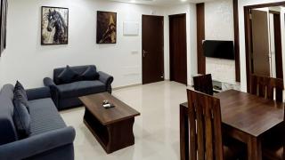 Urban Home by LuxAuraStays Jewel of India Area, Close to Airport - 2