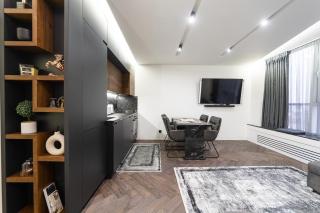 Victory-30 Luxe Apartment City Center - 6