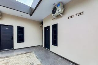 RedDoorz Plus at KAVA Living Syariah - Palas - 1