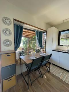 Le Tahiti Bungalow Surf Lodge - 8