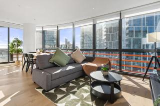 10N Abnb-Style Apt River View with Pool & Gym and 2 Parking Near Tram & DFO - Melbourne - 0