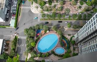 LUNA Apartment - Vinhomes Landmark 81 Urban - Kon Rung (1) - 2