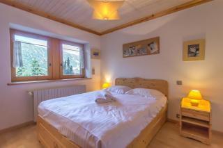 Authentic Méribel Chalet with Direct Slope Access - Les Allues - 3