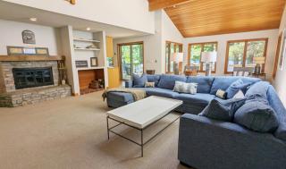 Waterfront Charm on Lake Sunapee - 7