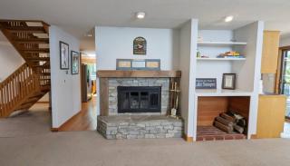 Waterfront Charm on Lake Sunapee - 3