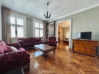 Modern Historic Apartment - 0