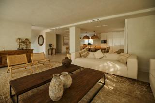 Mediterranean Seasons Villa - 7