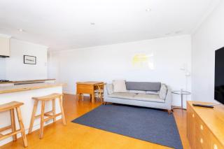 Overton Gardens Apartment - 4