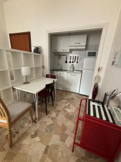 JOIVY Cosy Studio Near Metro, Quick Ride to Milan Centre - 9