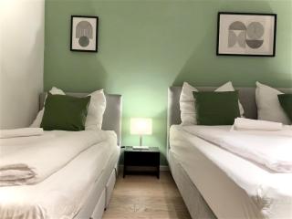Loft I 3 Min bis Hbf I Netflix I Boxspring Betten - 4
