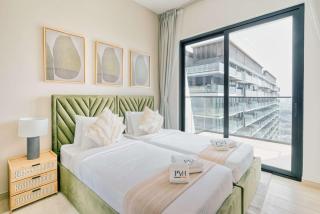 PVH - Binghatti Heights - Urban Luxury 3BR - 5