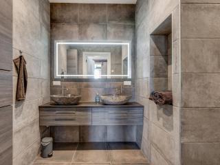 Stylish Farmhouse with Spa Tub - 6