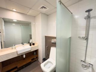 Modern Studio Apartment with Balcony - 5