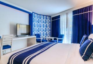 A-One New Wing Hotel - 7