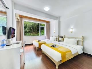 Yangshuo Singing River Climbers House 阳朔八月客栈 原江缘攀岩客栈 - 1