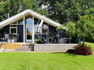 8 person holiday home in Juelsminde-By Traum - 0