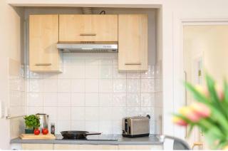 Stylish and Spacious Peckham Flat - 8