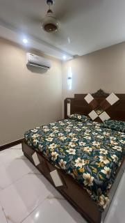 Guest house - Karachi - 5