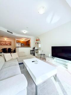 City Huge Terrace - Pool-Jacuzzi-Sauna-Gym - Free Parking - 1