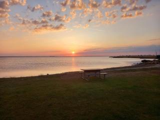 Retro Chic Haven in Bork Harbor-By Traum - 2