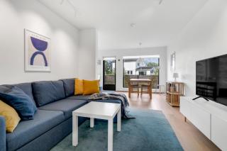 Cozy Nordic Stay I Modern I Free Parking - 3