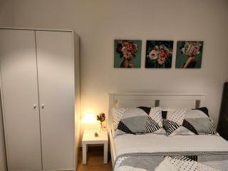 The White Port Luxe Apt Nearby Airport Symbiosis - 2
