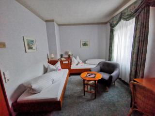 Kaiserstühler-Hof - 6