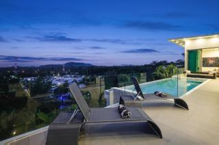 Phuket Seaview Villa 3-Bedroom Private Sauna and Steamroom - 9