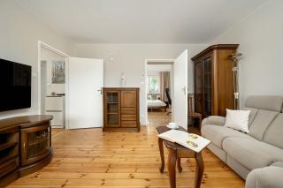 Family Apartment with Balcony in Wroclaw by Noclegi Renters - 2