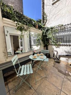 Stylish Entire Apartment with Private Garden in Camden, Central London - 0